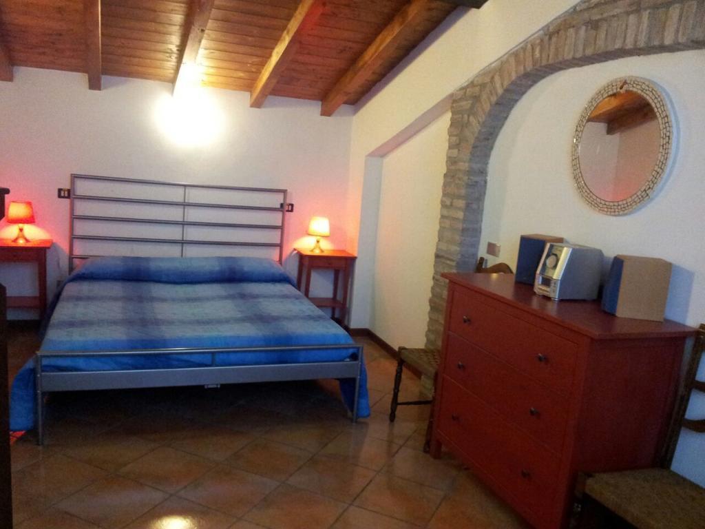 Via Toscana House Parma Zimmer foto